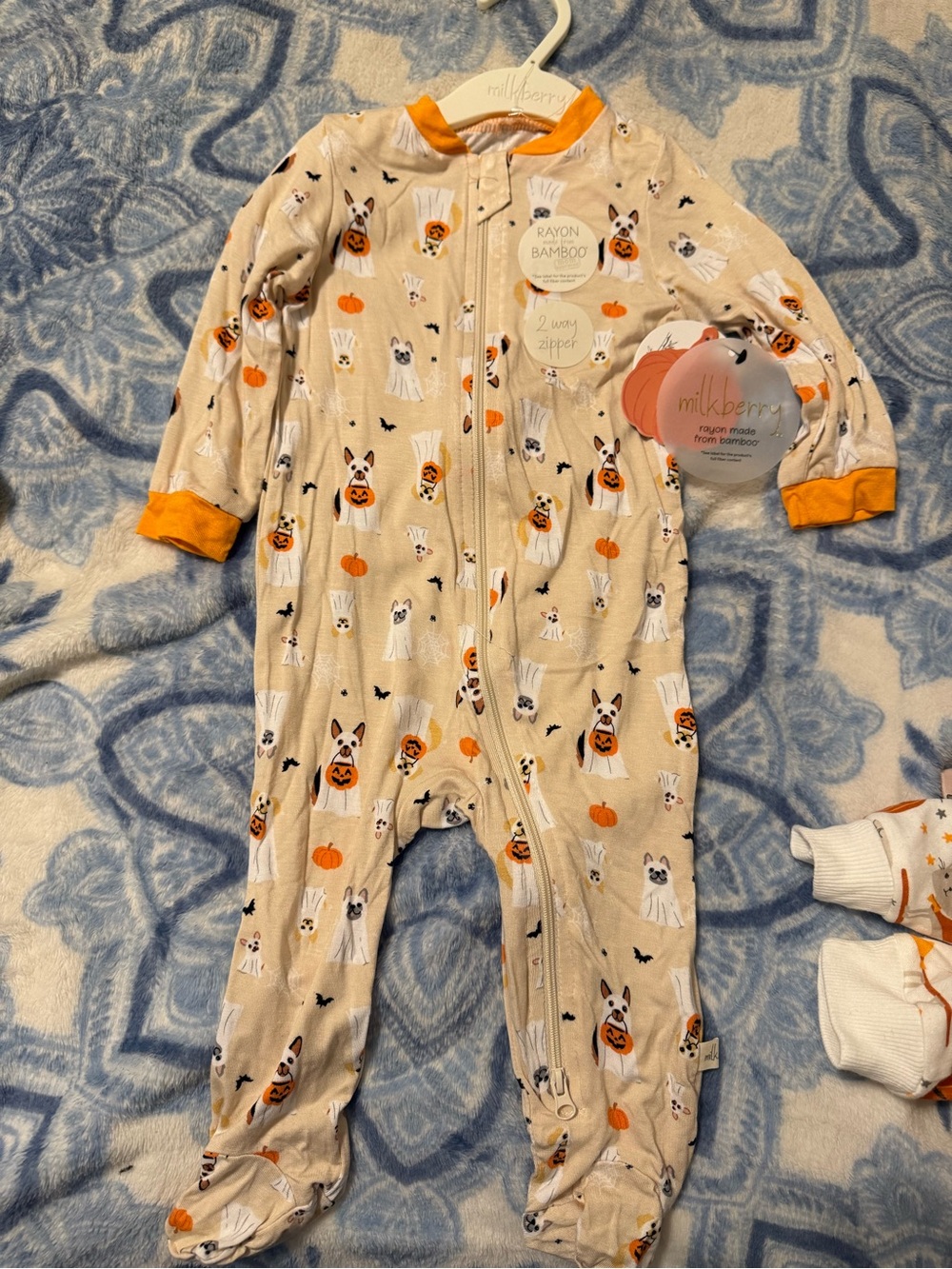 Milkberry Kids Beige Halloween Pumpkin Zipper One-Piece Footed Size 6/9 M NWT